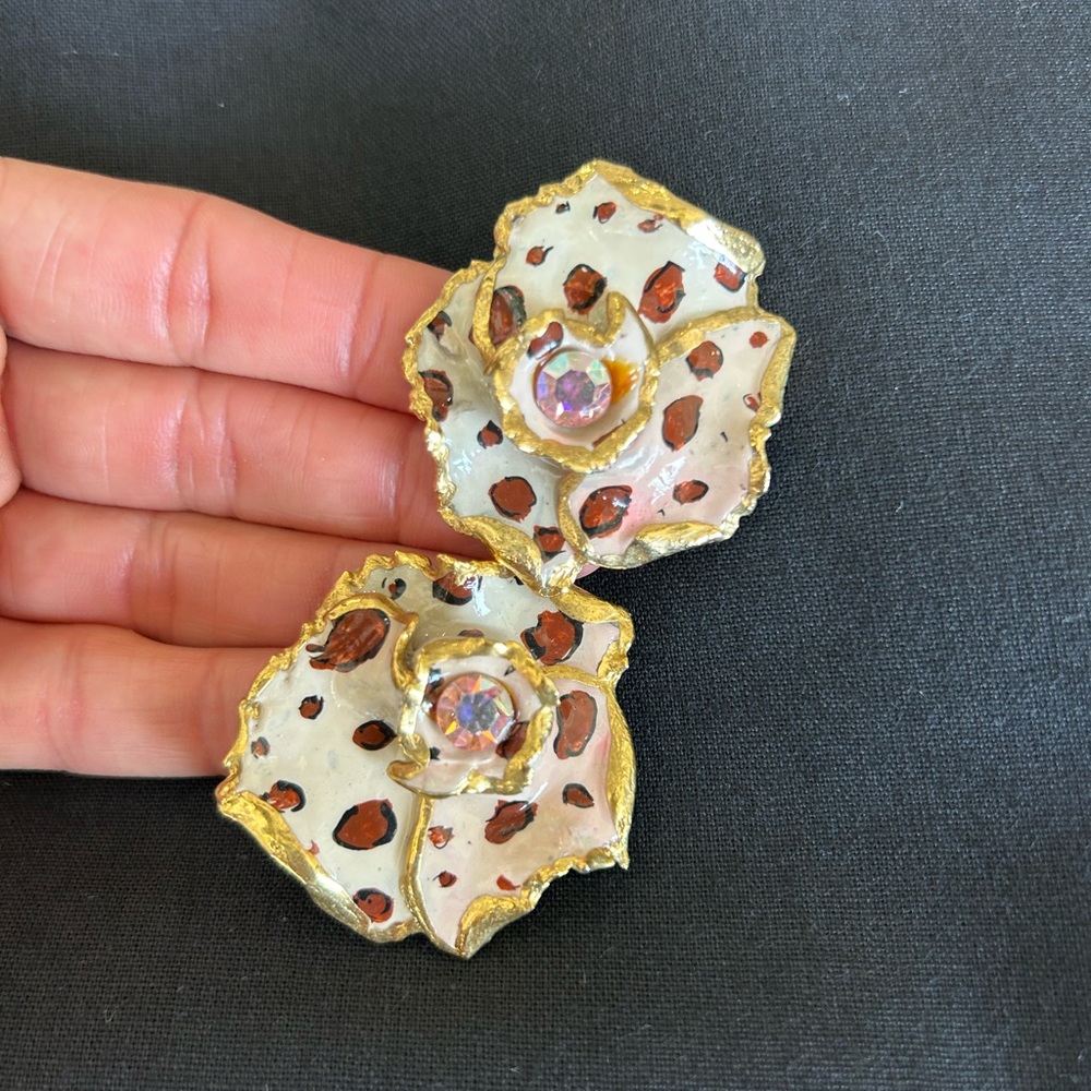 Vintage Lacombe Signed 1988 Leopard print Enamel Earrings